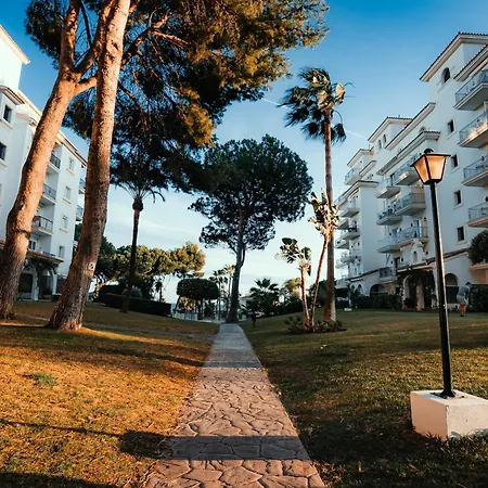 First Sea Line Puerto Banus 2 Bedrooms Apartment In A Private Residential Complex Marbellac Extérieur photo