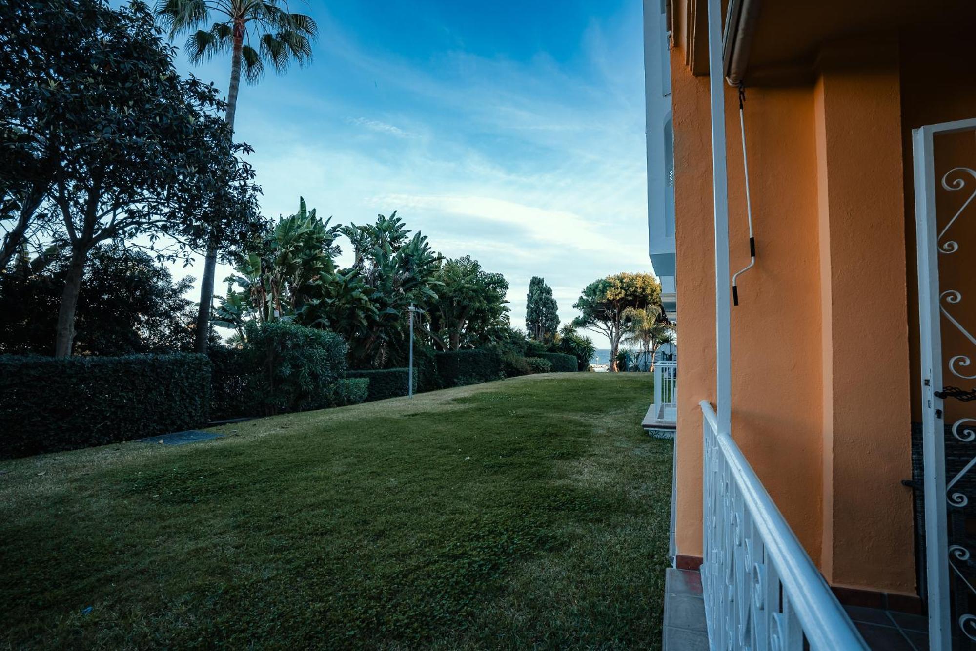 Apartment First Sea Line Puerto Banus 2 Bedrooms In A Private Residential Complex Marbella